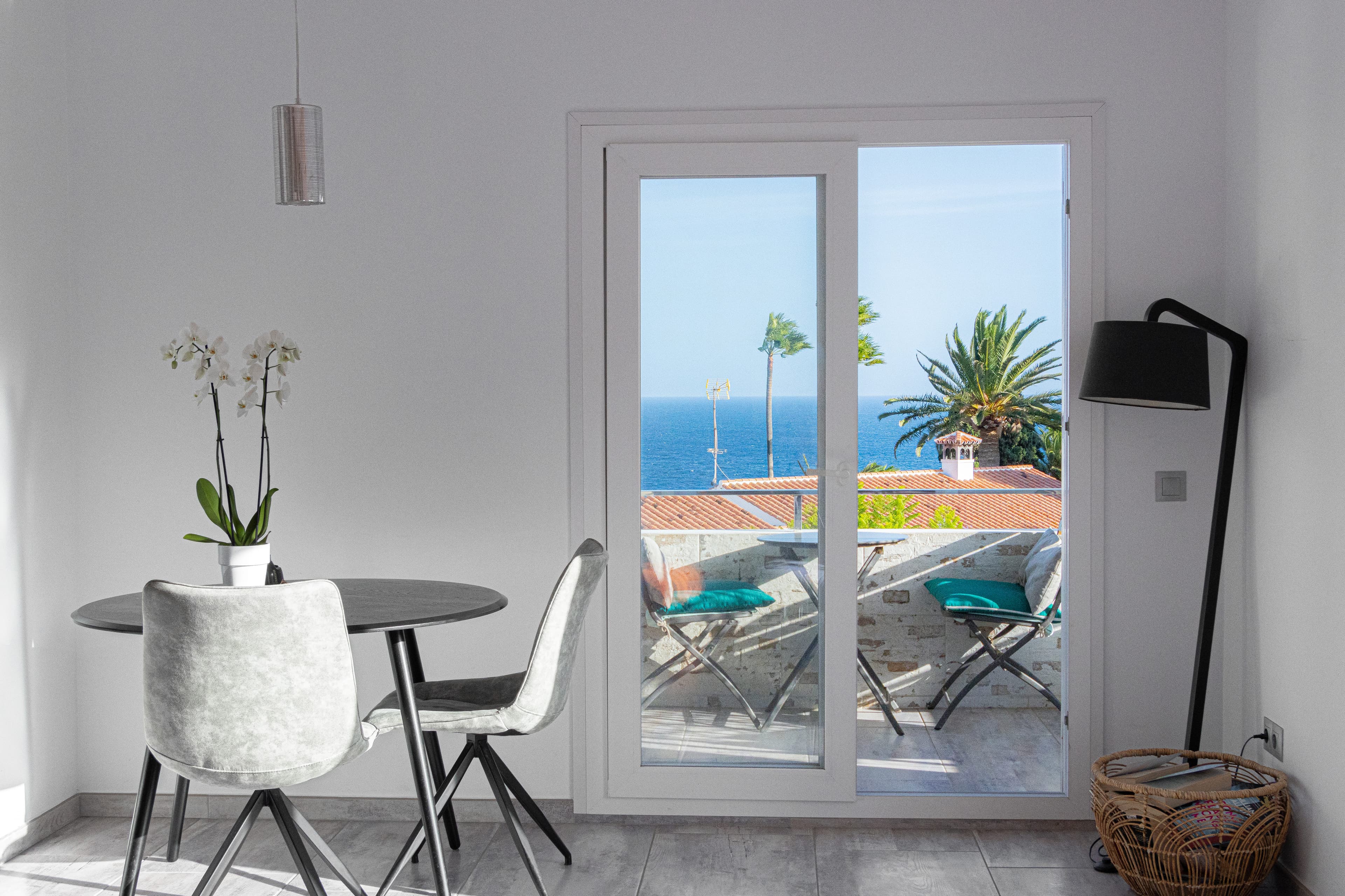 Seaview Apartment in the Centre of Nerja